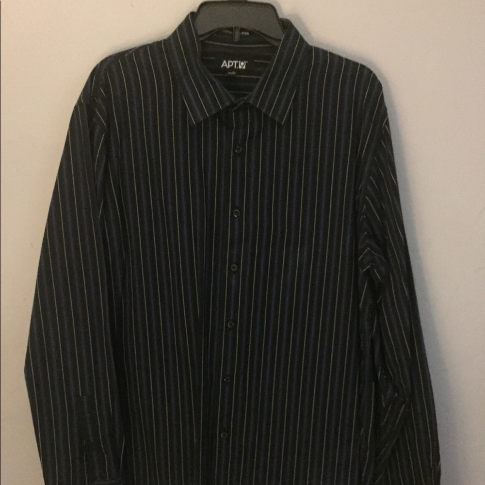 Men’s long sleeve shirt